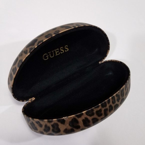 Guess Beautiful Leopard Print Hard Sunglasses Case - Picture 8 of 11